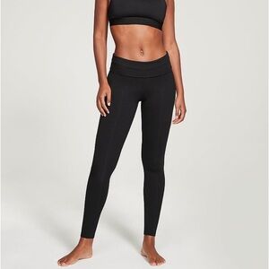 Black yoga VS fold over leggings